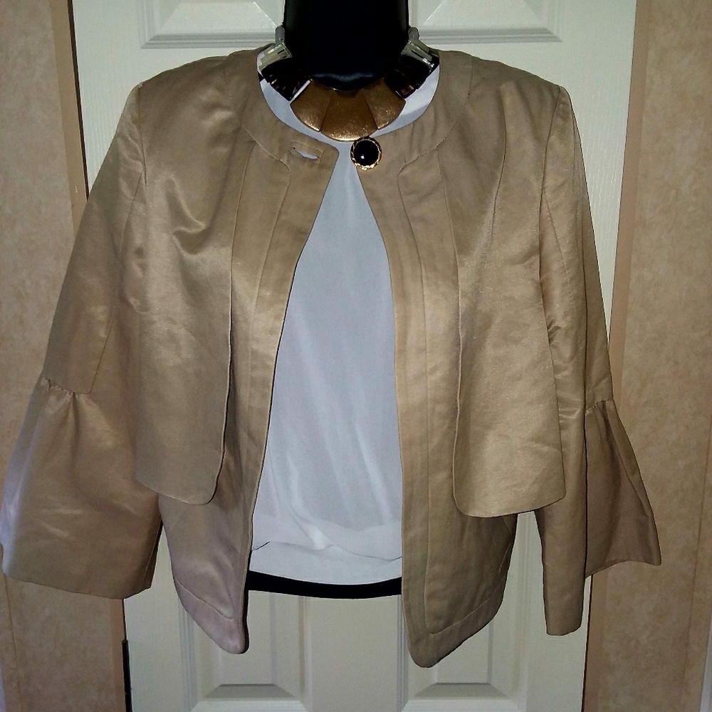 NWOT "Zara Women" 3/4 Sleeve Bolero Style Jacket.